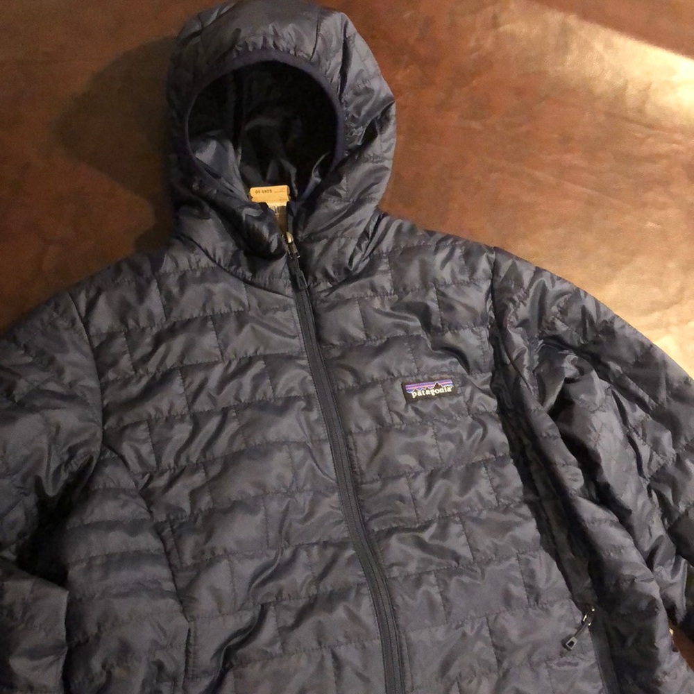 NEW Woman’s PATAGONIA NANO Puff Hoodie Jacket Sz L